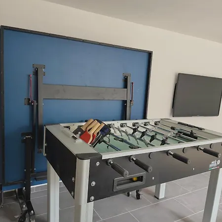Newly Renovated Bright And Modern Basement For Rent Apartman *