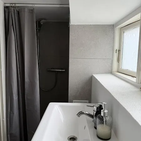 Newly Renovated Bright And Modern Basement For Rent * Hellerup